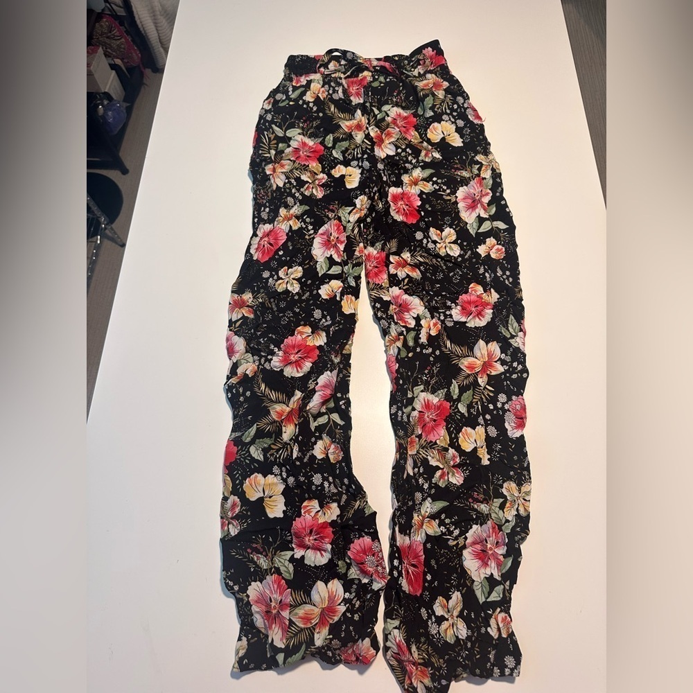 zara floral parachute pants size small